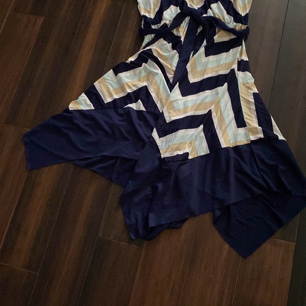 Chevron Pattern With Handkerchief Bottom - image 3